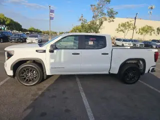 GMC Sierra 1500 2025 4x4 Pro 4dr Crew Cab 6.6 ft. SB