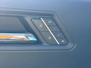 GMC Canyon 2023 4x4 AT4 4dr Crew Cab 5 ft. SB