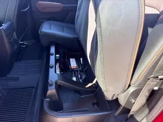 GMC Canyon 2023 4x4 AT4 4dr Crew Cab 5 ft. SB
