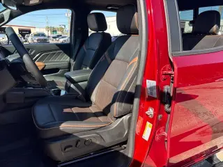 GMC Canyon 2023 4x4 AT4 4dr Crew Cab 5 ft. SB