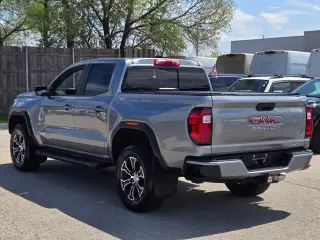 GMC Canyon 2023 4x4 AT4 4dr Crew Cab 5 ft. SB