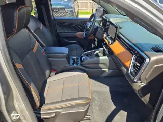 GMC Canyon 2023 4x4 AT4 4dr Crew Cab 5 ft. SB