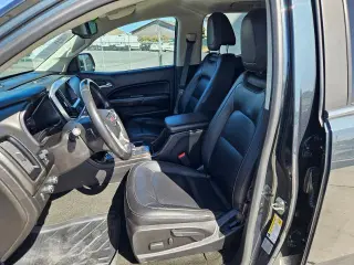 GMC Canyon 2017 4x4 SLT 4dr Crew Cab 5 ft. SB