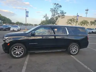 Chevrolet Suburban 2024 4x4 LT 4dr SUV