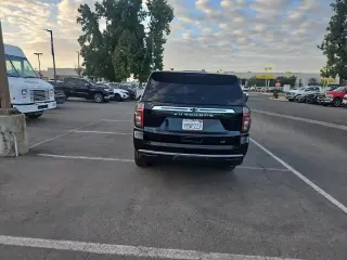 Chevrolet Suburban 2024 4x4 LT 4dr SUV