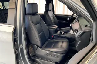 Chevrolet Suburban 2023 4x4 LT 4dr SUV