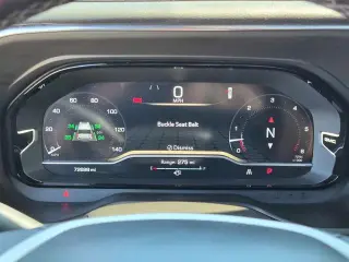 GMC Yukon 2023 4x2 Denali SUV de 4 puertas