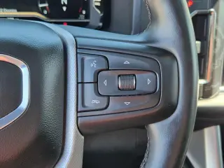 GMC Yukon 2023 4x2 Denali SUV de 4 puertas