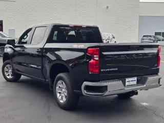 Chevrolet Silverado 1500 2026 4x4 LT 4dr Crew Cab 5.8 ft. SB con 1LT