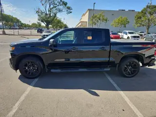 Chevrolet Silverado 1500 Limited 2022 4x2 Custom 4dr Crew Cab 5.8 ft. SB
