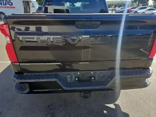 Chevrolet Silverado 1500 Limited 2022 4x2 Custom 4dr Crew Cab 5.8 ft. SB