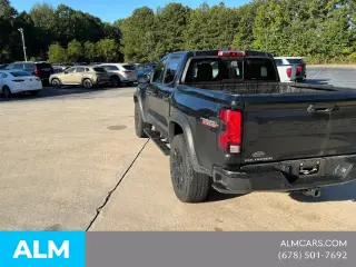 Chevrolet Colorado 2026 4x4 Trail Boss 4dr Crew Cab 5 ft. SB