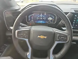 Chevrolet Silverado 1500 2026 4x4 LT 4dr Crew Cab 5.8 ft. SB w/2FL