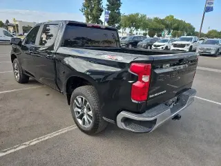 Chevrolet Silverado 1500 2026 4x4 LT 4dr Crew Cab 5.8 ft. SB w/2FL