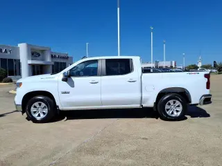 Chevrolet Silverado 1500 2023 4x4 LT 4 puertas Crew Cab 5.8 pies SB con 1LT