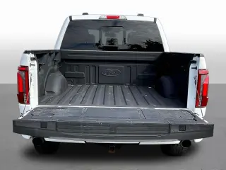 Ford F-150 2024 4x4 Lariat 4dr SuperCrew 5.5 ft. SB