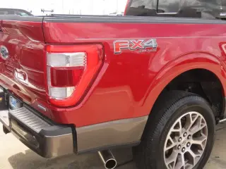 Ford F-150 2023 4x4 King Ranch 4dr SuperCrew 5.5 ft. SB