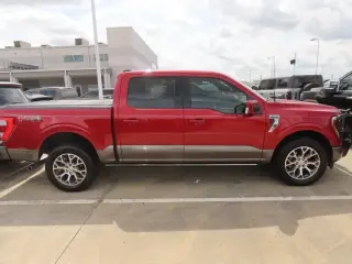 Ford F-150 2023 4x4 King Ranch 4dr SuperCrew 5.5 ft. SB