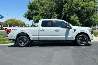 Ford F-150 2023 4x4 XLT 4dr SuperCrew 5.5 ft. SB