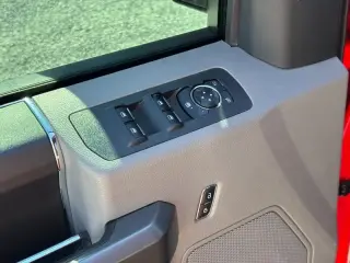 Ford F-150 2019 4x4 XLT 4puertas SuperCrew SB 6.5 pies