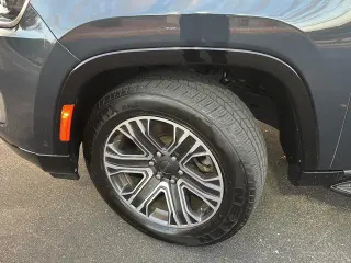 2024 Jeep Wagoneer