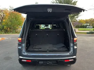 2024 Jeep Wagoneer
