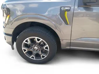 Ford F-150 2024 4x4 STX 4puertas SuperCrew 5.5 pies. SB