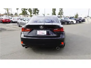 2016 Lexus IS 200t
