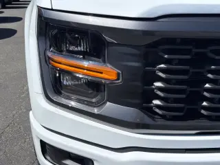 Ford F-150 2026 4x2 STX 4dr SuperCrew 5.5 ft. SB