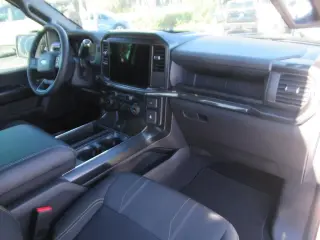 Ford F-150 2025 4x2 STX 4dr SuperCrew 5.5 ft. SB