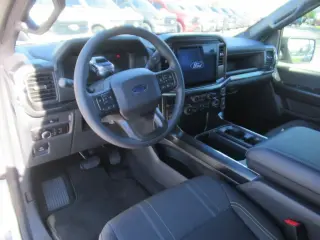 Ford F-150 2025 4x2 STX 4dr SuperCrew 5.5 ft. SB