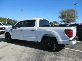 Ford F-150 2025 4x2 STX 4dr SuperCrew 5.5 ft. SB