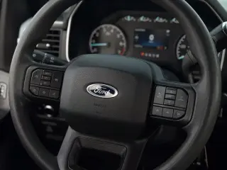 Ford F-150 2023 4x4 XL 4dr SuperCrew 5.5 ft. SB