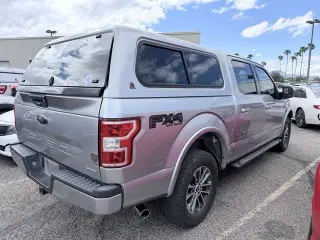 Ford F-150 2020 4x4 XLT 4dr SuperCrew con 5.5 ft. de cabina.