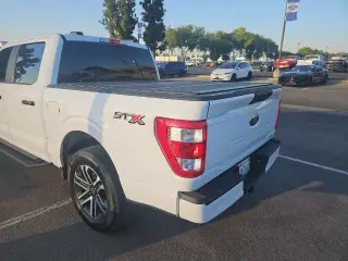 Ford F-150 2023 4x2 XL 4dr SuperCrew 5.5 ft. SB