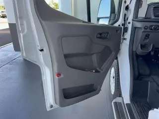Ford Transit 2025 250 3dr SWB techo bajo furgón de carga