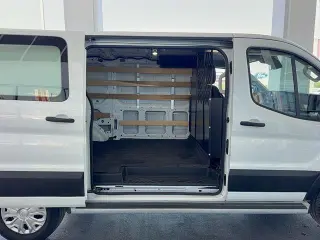 Ford Transit 2025 250 3dr SWB techo bajo furgón de carga