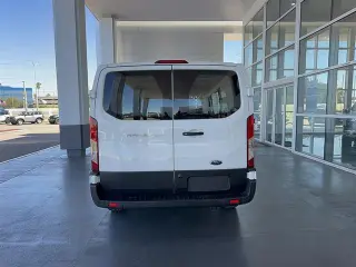 Ford Transit 2025 250 3dr SWB techo bajo furgón de carga