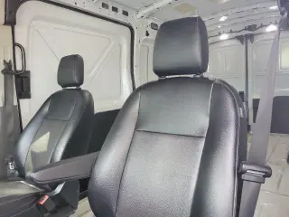 Ford Transit 2023 250 3dr SWB Medium Roof Furgón de Carga