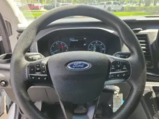 Ford Transit 2023 250 3dr SWB Medium Roof Furgón de Carga
