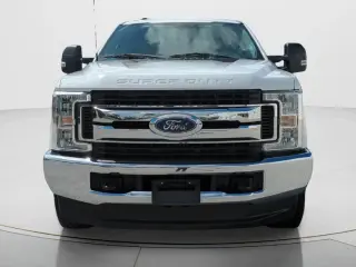Ford F-250 Super Duty 2019 4x4 XLT Cabina de tripulación 4 puertas 6.8 ft. chata SB