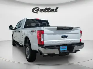 Ford F-250 Super Duty 2019 4x4 XLT Cabina de tripulación 4 puertas 6.8 ft. chata SB