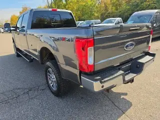 Ford F-250 Super Duty 2017 4x4 Lariat 4puertas Cabina de Tripulación 6.8 ft. SB Pickup