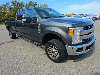 Ford F-250 Super Duty 2017 4x4 Lariat 4puertas Cabina de Tripulación 6.8 ft. SB Pickup