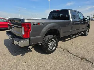 Ford F-250 Super Duty 2017 4x4 Lariat 4puertas Cabina de Tripulación 6.8 ft. SB Pickup