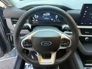 Ford Explorer 2025 AWD Active 4dr SUV