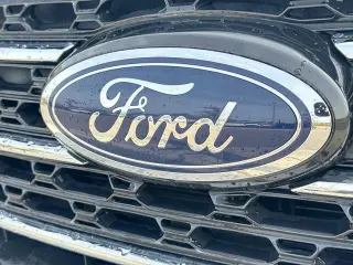 Ford Explorer 2023 AWD XLT 4dr SUV