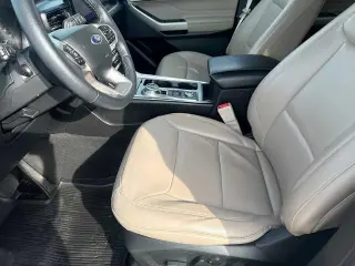Ford Explorer 2023 AWD XLT 4dr SUV