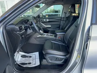 Ford Explorer 2023 XLT SUV de 4 puertas