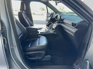 Ford Explorer 2023 XLT SUV de 4 puertas